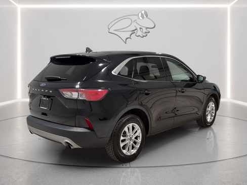 Used 2022 Ford Escape SE FWD image 6