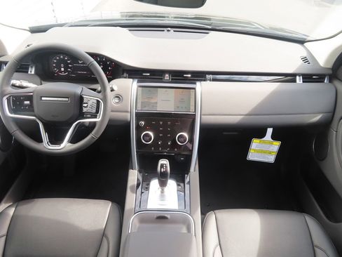 Used 2023 Land Rover Discovery Sport S image 5