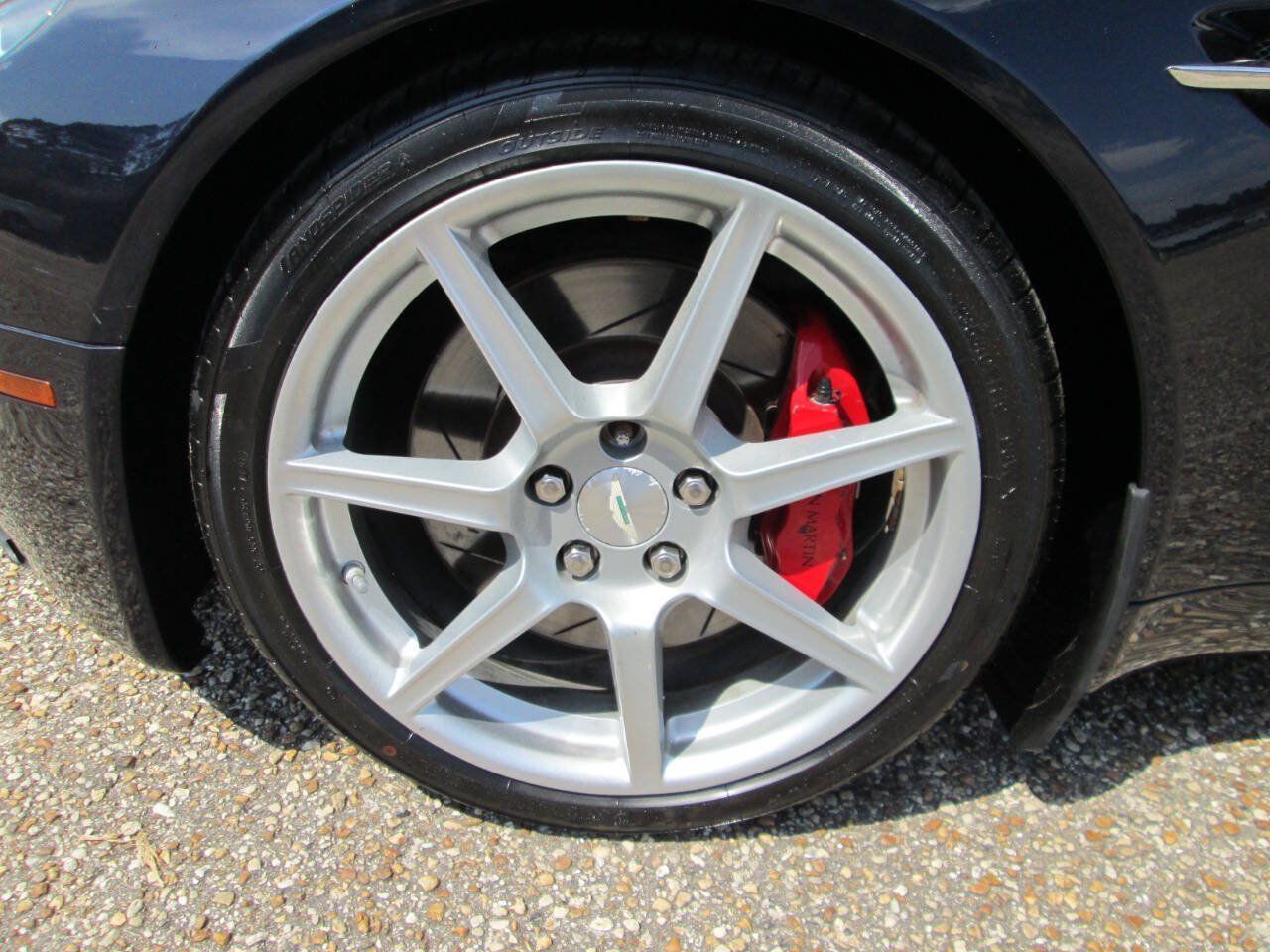 Used 2007 Aston Martin V8 Vantage Coupe RWD image 38