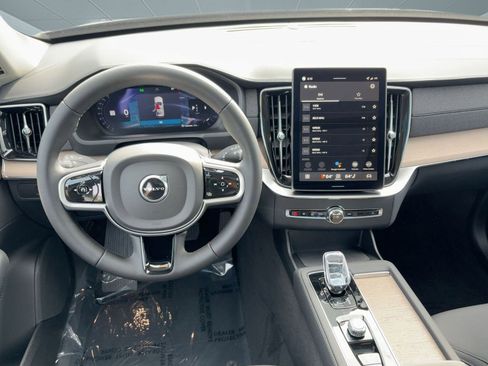 New 2026 Volvo XC90 B6 Plus w/ Protection Package image 28