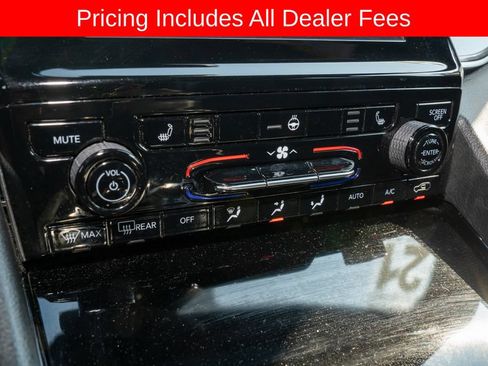 Used 2021 Jeep Grand Cherokee L Laredo AWD/4WD image 10