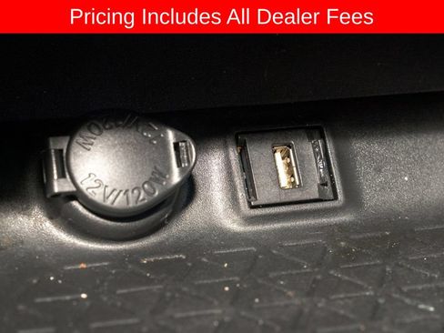 Used 2020 Toyota RAV4 XLE FWD image 14
