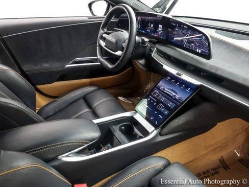 Used 2022 Lucid Air Grand Touring image 31