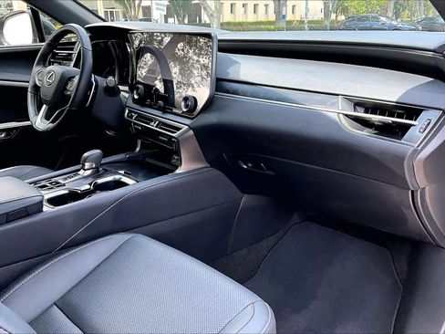 Used 2026 Lexus RX 350 Premium w/ Accessory Package (Z1) FWD image 19
