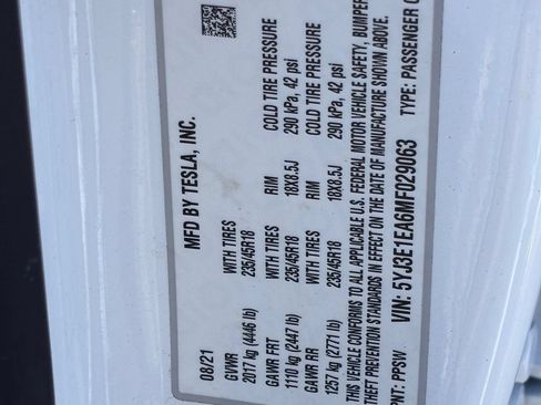 Used 2021 Tesla Model 3 Standard Range RWD image 36