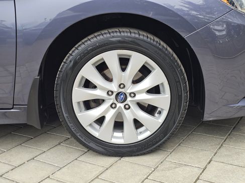 Used 2016 Subaru Legacy 2.5i Premium AWD/4WD image 9