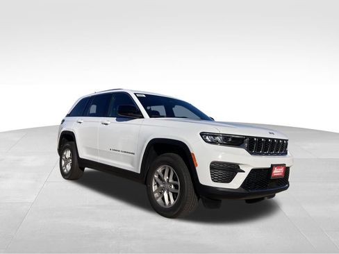 New 2025 Jeep Grand Cherokee 4WD image 7