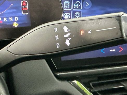 Used 2024 Chevrolet Equinox EV RS image 22