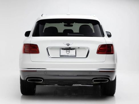 Used 2017 Bentley Bentayga AWD/4WD image 7