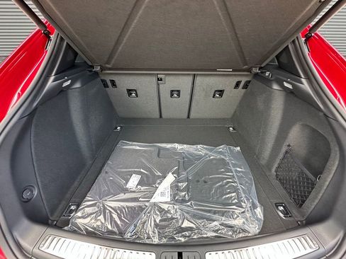 Certified 2025 Porsche Macan S image 35