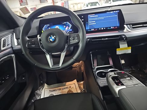 Certified 2025 BMW X1 xDrive28i w/ Technology Package image 17