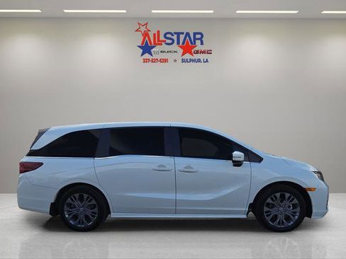 Used 2025 Honda Odyssey Touring image 8