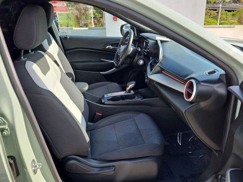 Used 2024 Chevrolet Trax RS w/ Driver Confidence Package FWD image 26