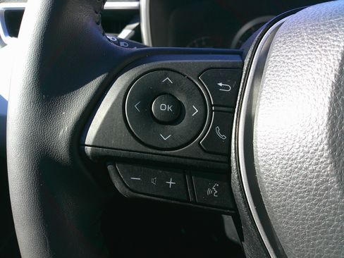 Used 2022 Toyota Corolla SE image 18