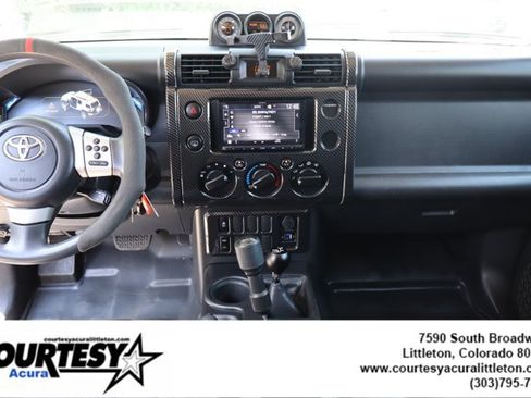Used 2013 Toyota FJ Cruiser 4WD w/ Convenience Pkg image 9