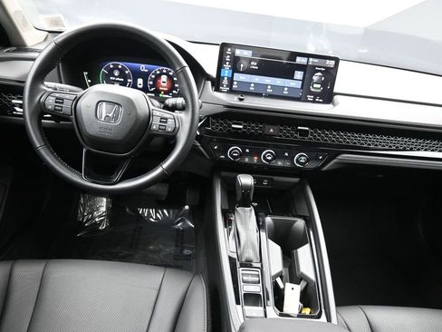 Certified 2025 Honda Accord EX-L image 20