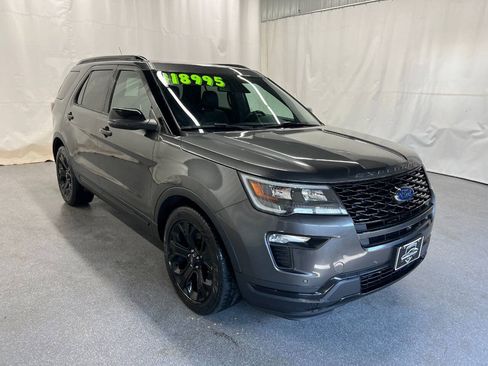 Used 2019 Ford Explorer Sport w/ Equipment Group 401A AWD/4WD image 3
