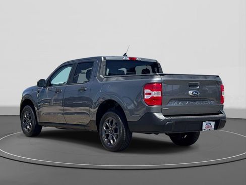 Used 2022 Ford Maverick XLT FWD image 7