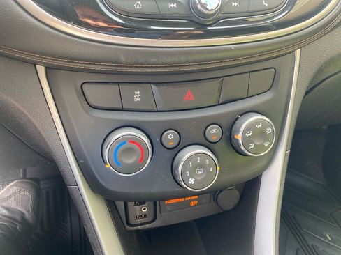 Used 2019 Chevrolet Trax LS w/ Tint and Cruise Package image 15