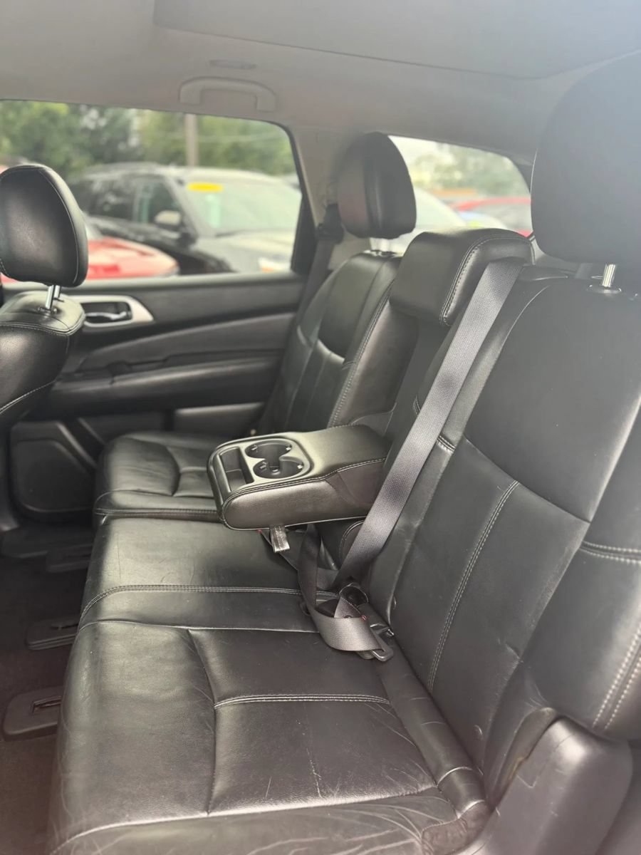Used 2014 Nissan Pathfinder SL w/ SL Premium Package AWD/4WD image 19