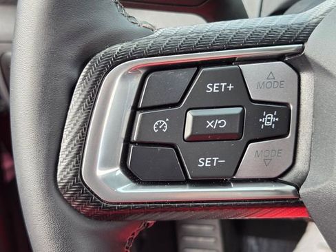 Used 2025 Ford Mustang Coupe RWD image 25