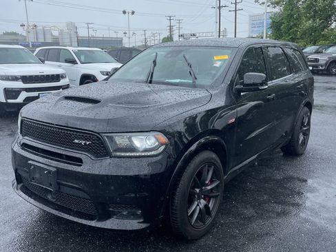 Used 2019 Dodge Durango SRT w/ Technology Group AWD/4WD image 2
