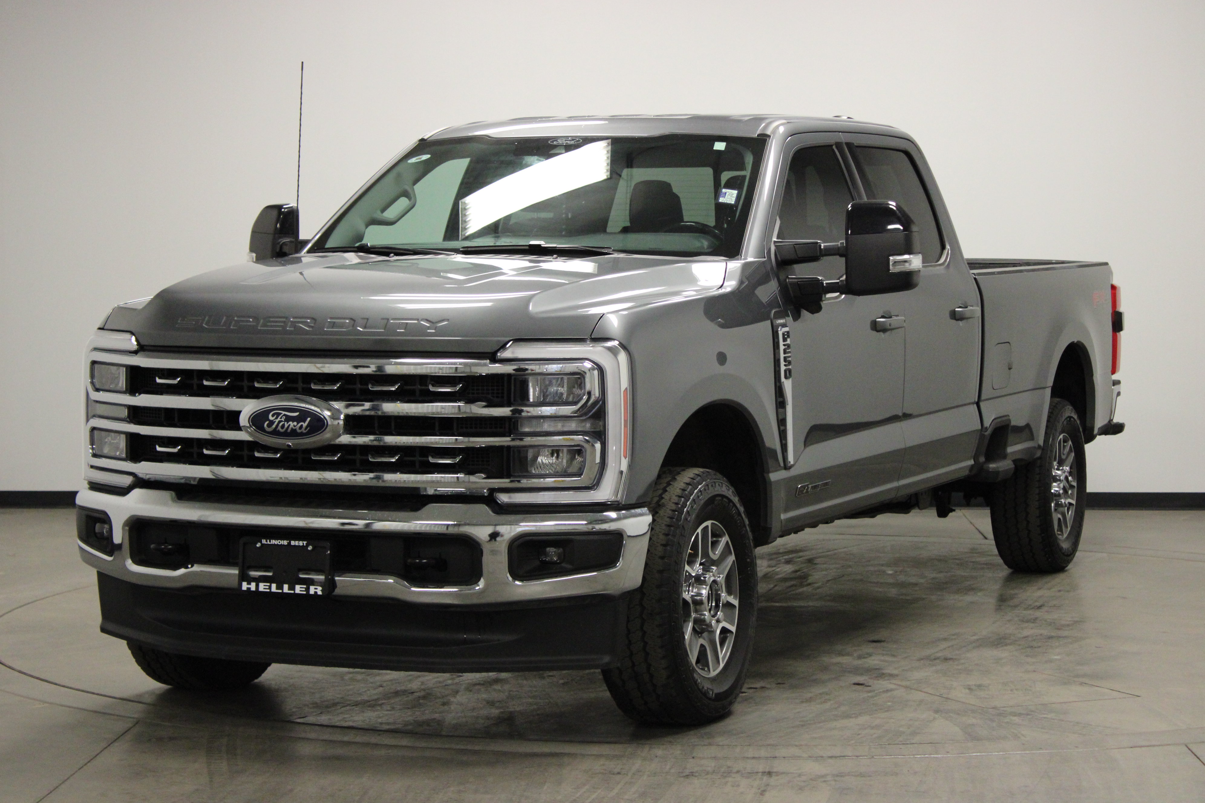 Used 2024 Ford F250 Lariat w/ FX4 Off-Road Package AWD/4WD image 4