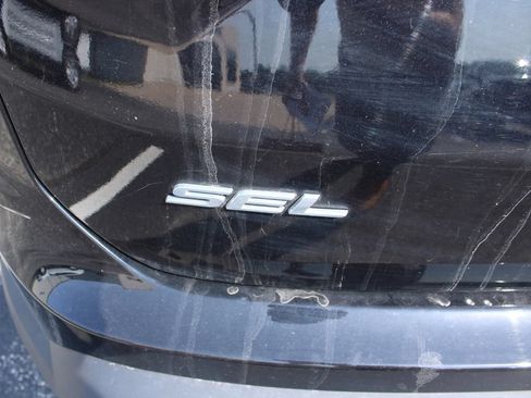Certified 2024 Ford Edge SEL w/ Convenience Package AWD/4WD image 6