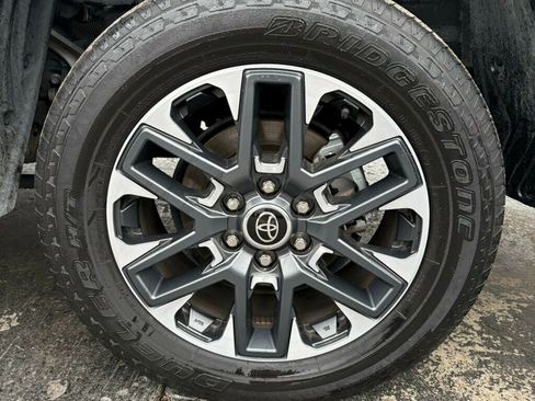 Used 2022 Toyota Tundra Limited image 25