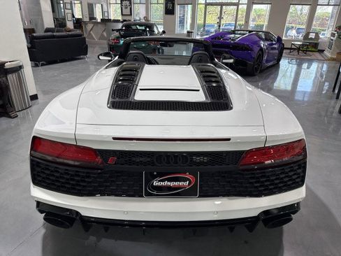 Used 2020 Audi R8 V10 w/ 20" Wheel Package image 34