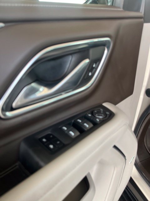 Used 2023 Chevrolet Tahoe LT w/ Luxury Package RWD image 14