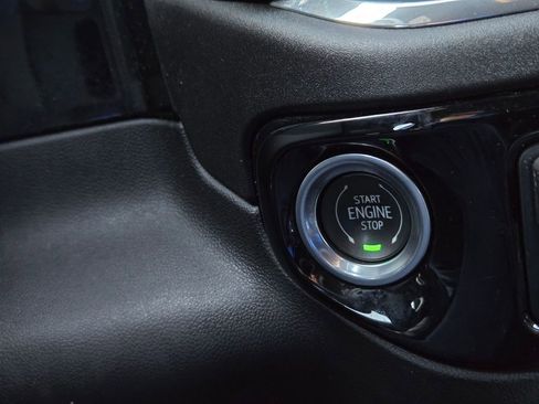 Used 2024 Chevrolet Silverado 1500 High Country image 24