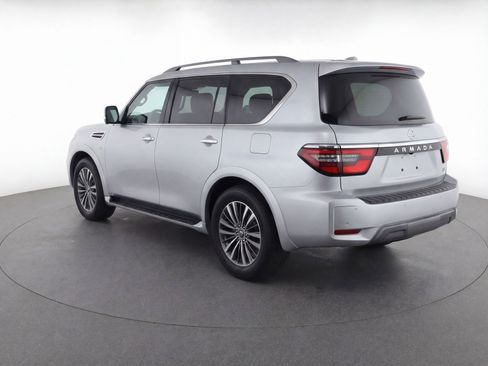 Used 2024 Nissan Armada SL image 6