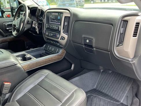 Used 2018 GMC Sierra 3500 Denali w/ Duramax Plus Package AWD/4WD image 24