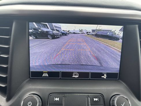 Used 2023 GMC Acadia AT4 w/ Trailering Package AWD/4WD image 15