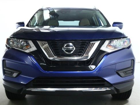 Used 2020 Nissan Rogue SV image 5