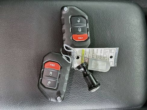 Used 2024 Jeep Wrangler Sport AWD/4WD image 35