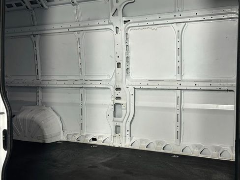 Used 2025 RAM ProMaster 2500 w/ Convenience Group FWD image 12