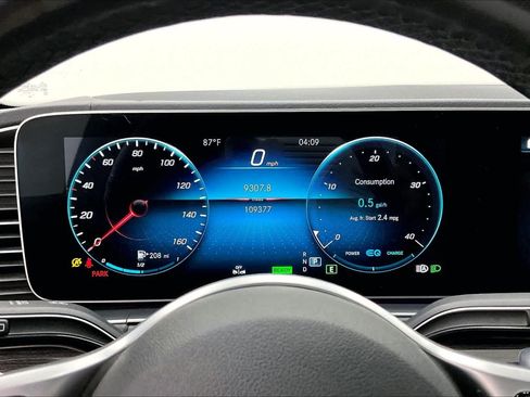 Used 2020 Mercedes-Benz GLS 450 4MATIC image 23