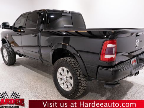 Used 2022 RAM 2500 Laramie AWD/4WD image 3