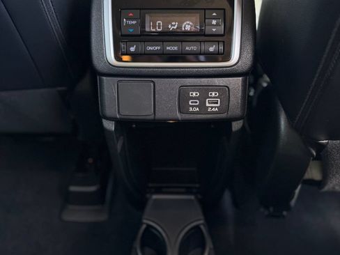 Certified 2024 Subaru Ascent Limited w/ Technology Package AWD/4WD image 35