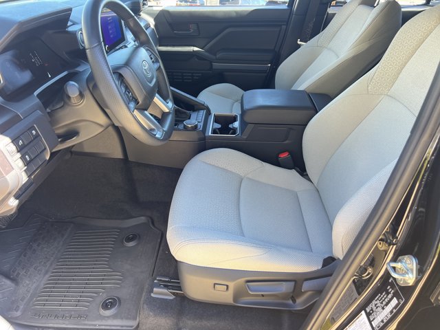 Used 2025 Toyota 4Runner SR5 RWD image 9