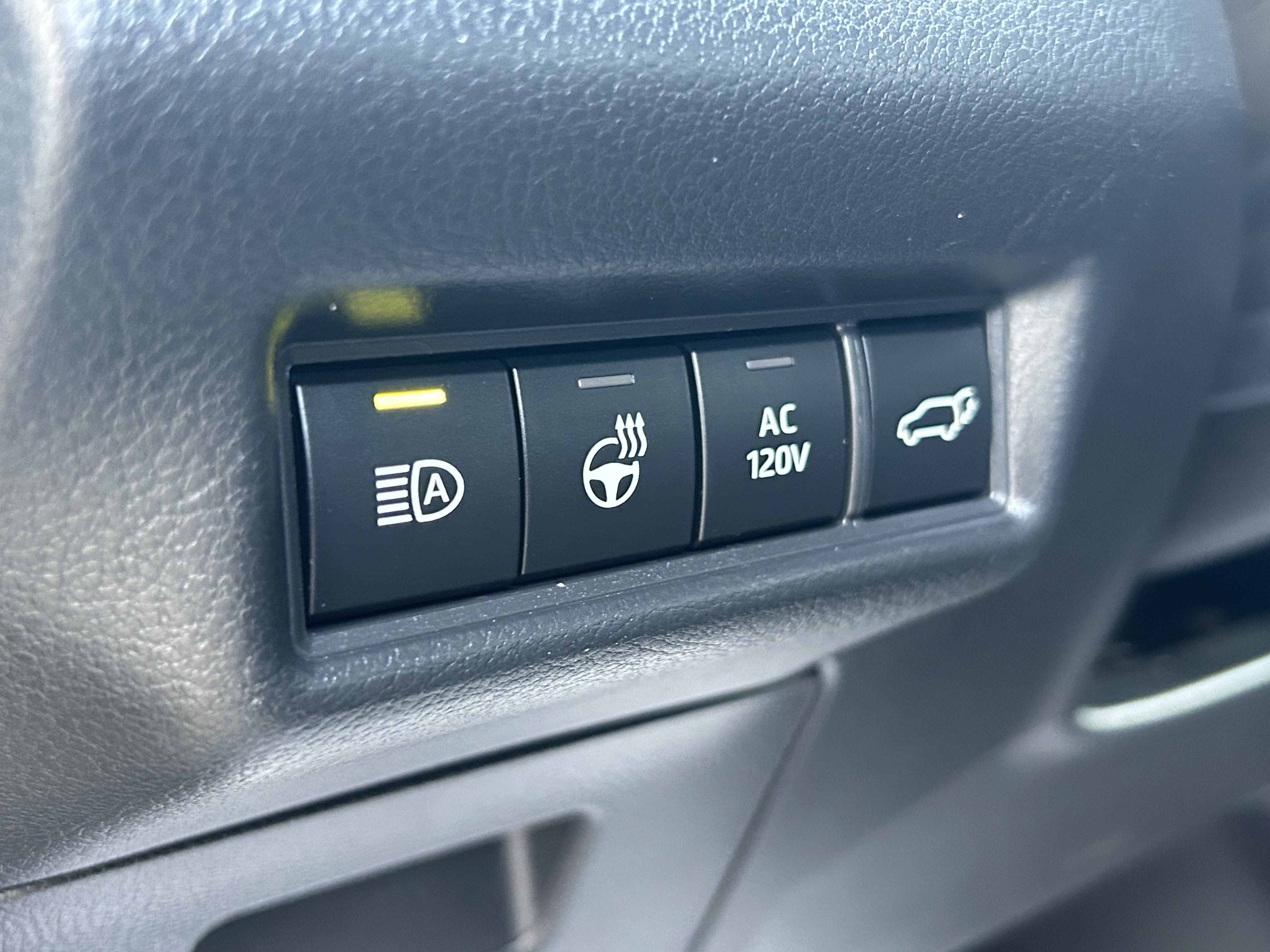 Used 2025 Toyota Grand Highlander AWD Hybrid image 16