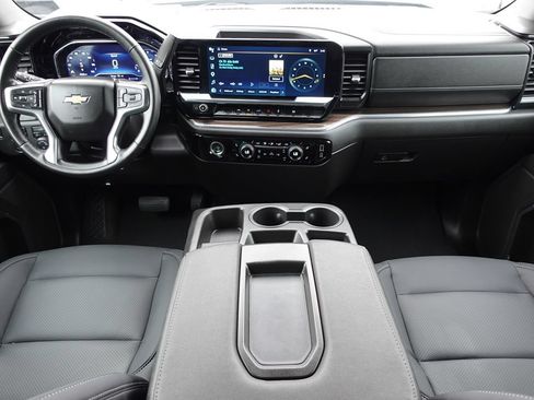 Used 2024 Chevrolet Silverado 1500 LT AWD/4WD image 34