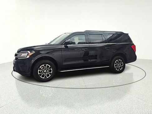 Used 2023 Ford Expedition Max XLT AWD/4WD image 4