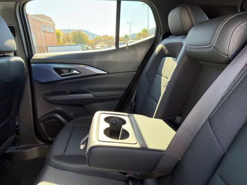 New 2026 Chevrolet Equinox EV LT image 19