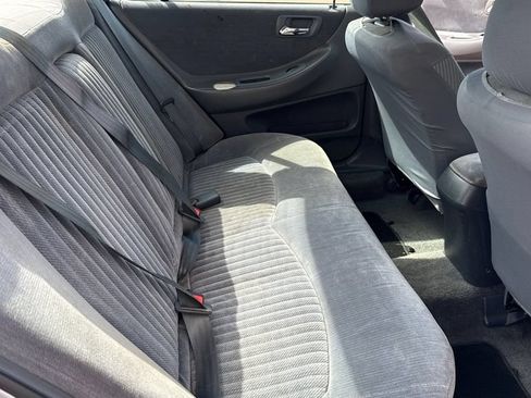 Used 1998 Honda Accord LX image 10