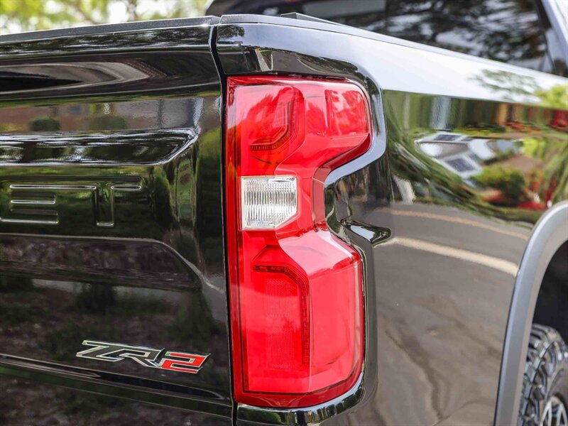 Used 2025 Chevrolet Silverado 1500 ZR2 AWD/4WD image 16
