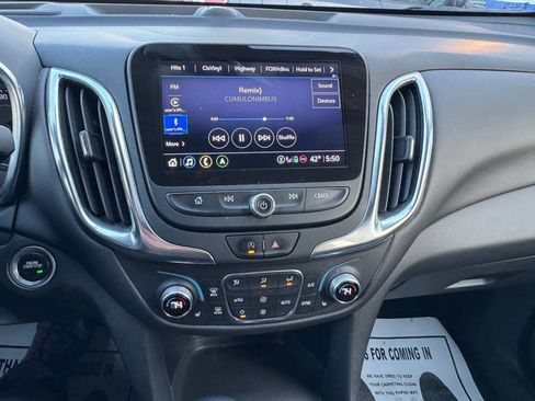 Used 2022 Chevrolet Equinox LT image 10