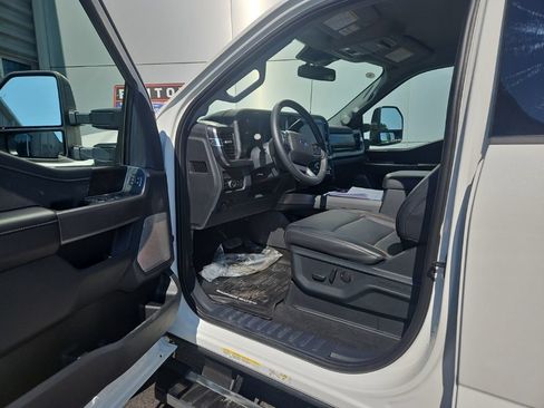 Used 2026 Ford F450 Lariat w/ FX4 Off-Road Package AWD/4WD image 19